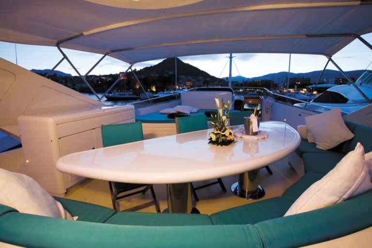 The 30m Yacht POWDERMONKEY OF LONDON