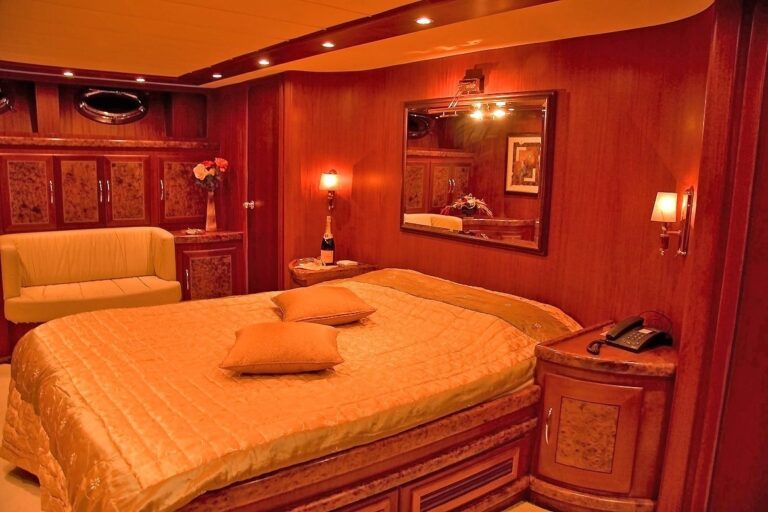 The 30m Yacht PRINCESS ANNA DUKAJ