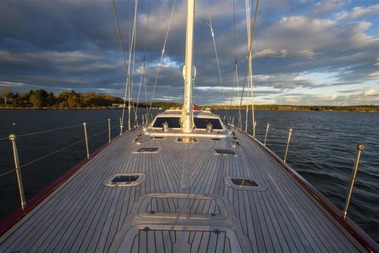 The 30m Yacht RED SKY