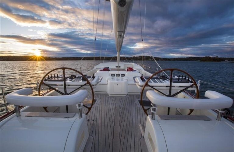 The 30m Yacht RED SKY
