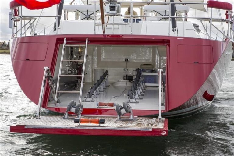 The 30m Yacht RED SKY
