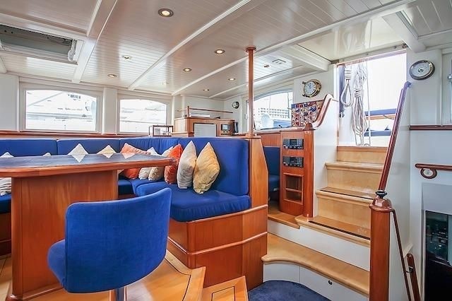 The 30m Yacht REESLE
