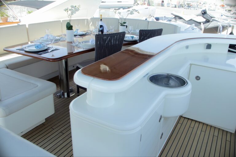 The 30m Yacht REVENGE II