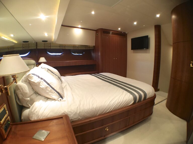 The 30m Yacht REVENGE II