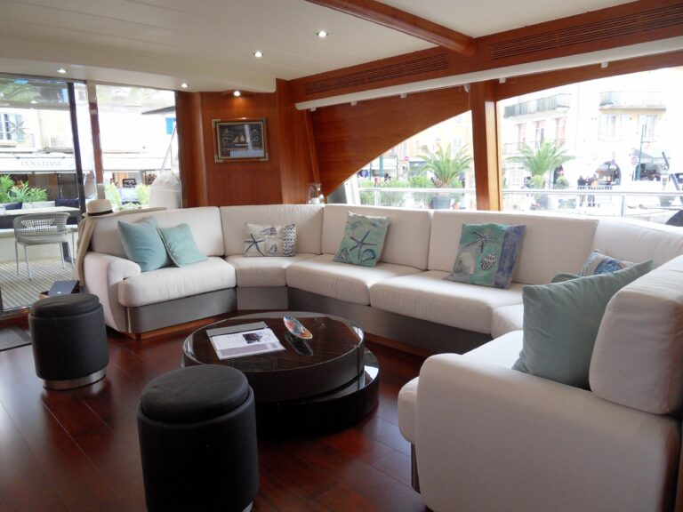 The 30m Yacht REVENGE II