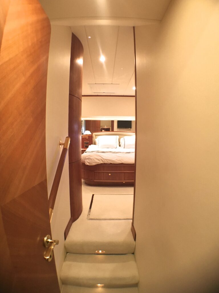 The 30m Yacht REVENGE II