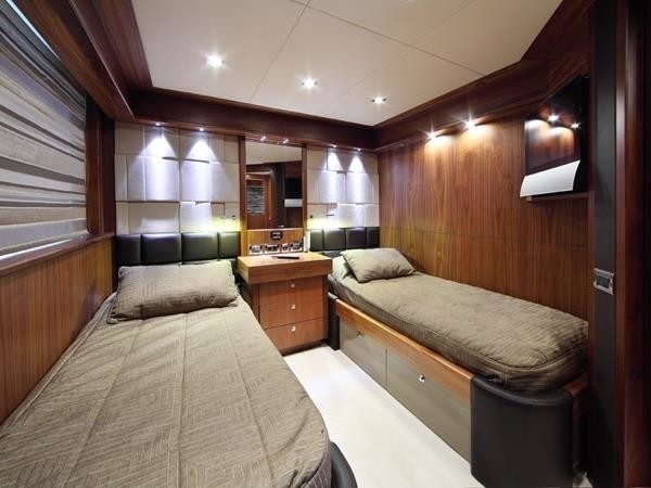 The 30m Yacht SIMPLE PLEASURE
