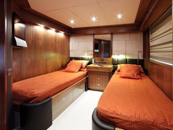 The 30m Yacht SIMPLE PLEASURE