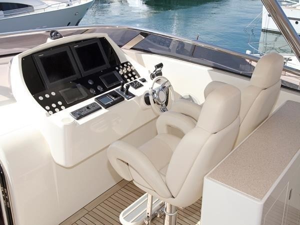 The 30m Yacht SIMPLE PLEASURE