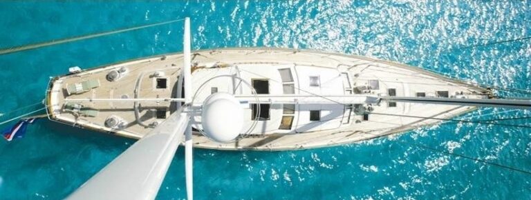The 30m Yacht SUNDAY MORNING