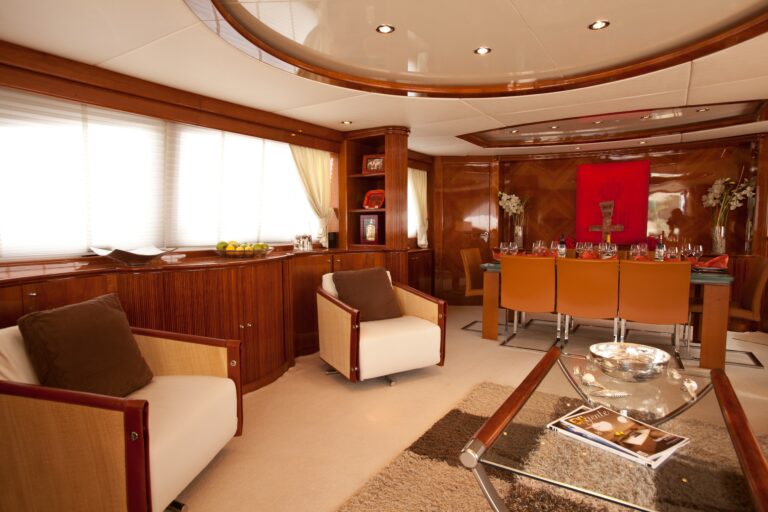 The 30m Yacht SUPER