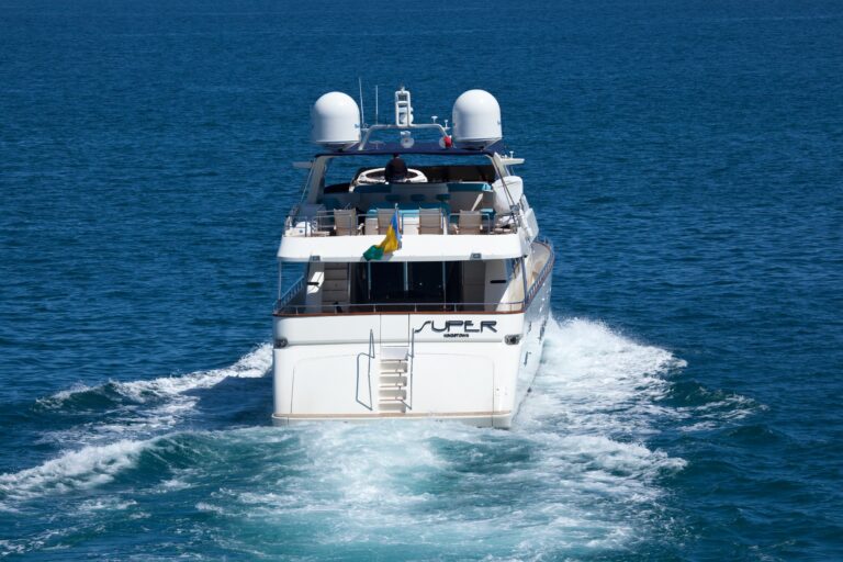 The 30m Yacht SUPER