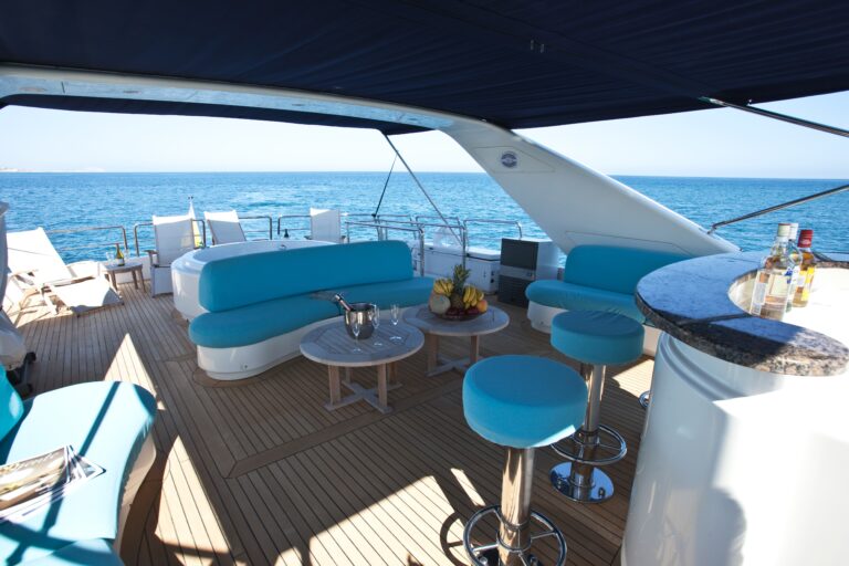 The 30m Yacht SUPER
