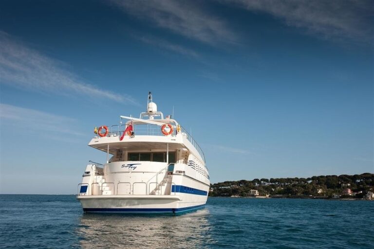The 30m Yacht SUPERTOY
