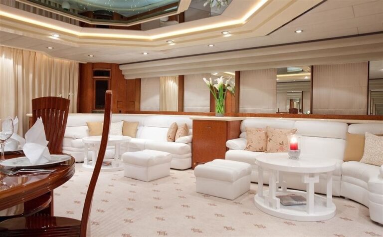 The 30m Yacht SUPERTOY