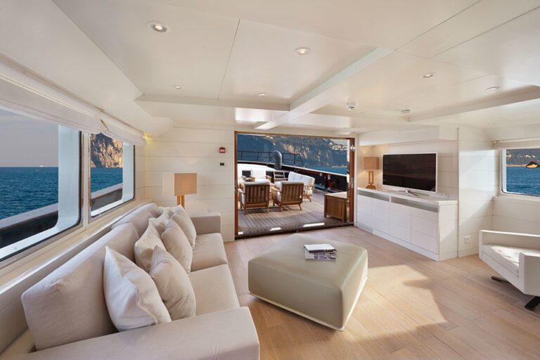 The 30m Yacht VERVECE