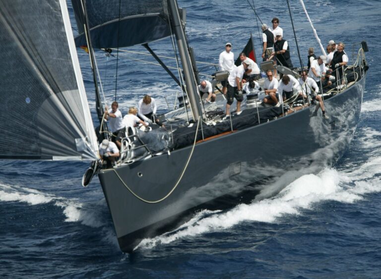 The 30m Yacht Y3K