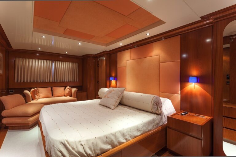 The 30m Yacht ZAMBEZI
