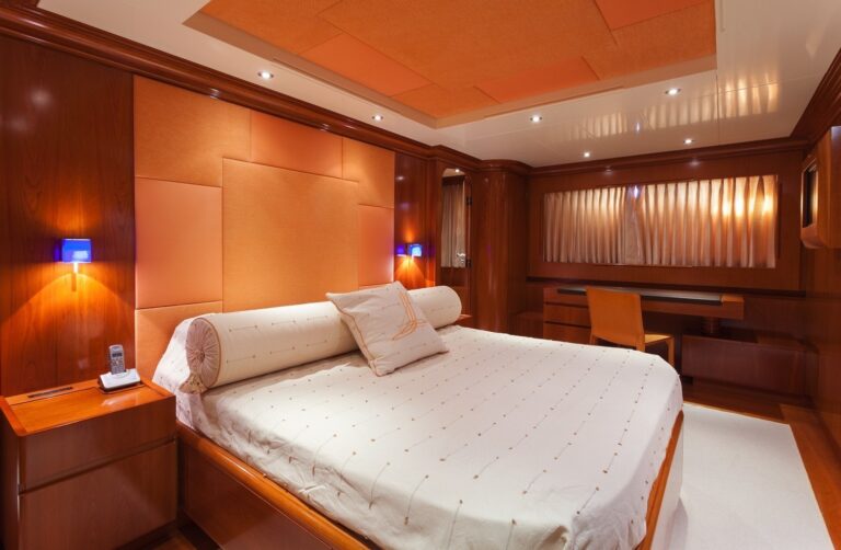 The 30m Yacht ZAMBEZI