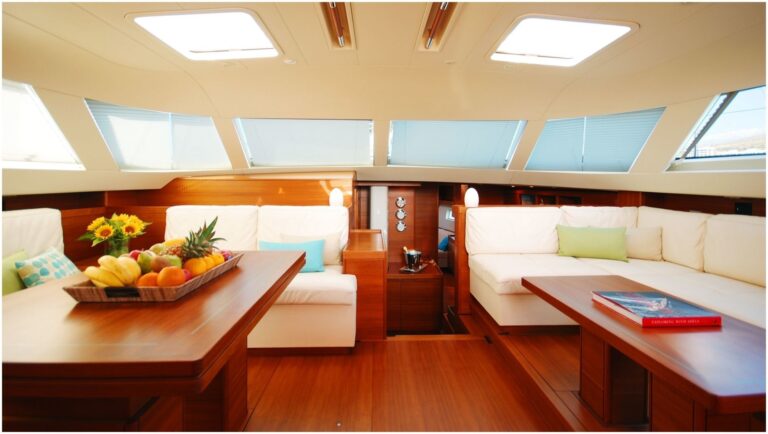 The 30m Yacht ZEFIRO