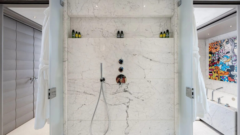 Master Central Shower