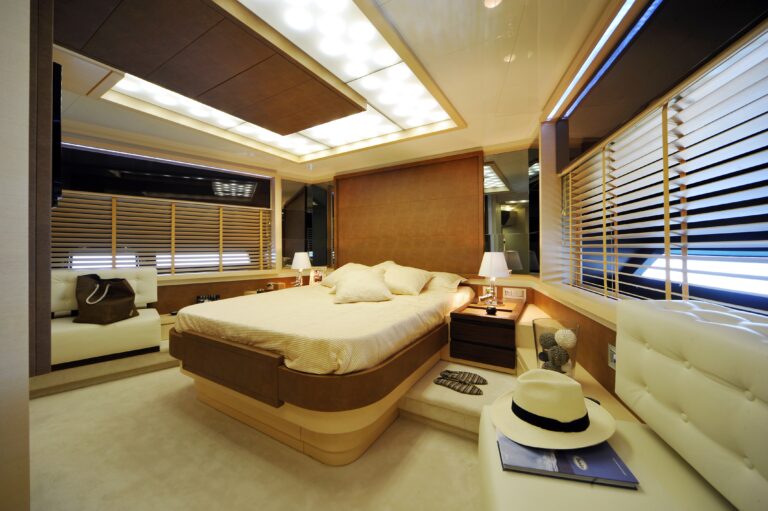 The 31m Yacht ASTRO