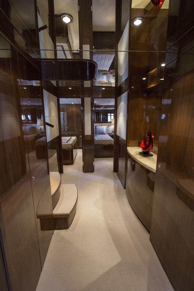 The 31m Yacht CARBON COPY