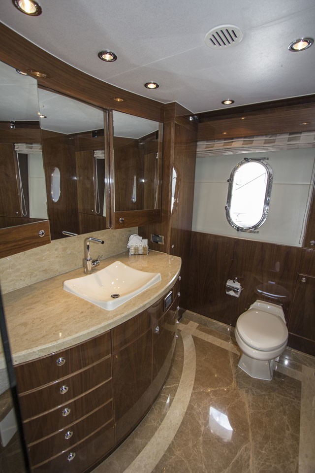 The 31m Yacht CARBON COPY