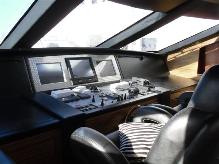 The 31m Yacht JAJARO