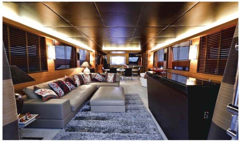 The 31m Yacht JAJARO