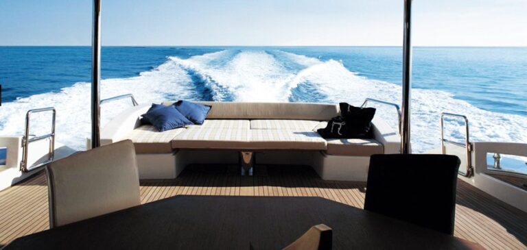 The 31m Yacht LEONARDO