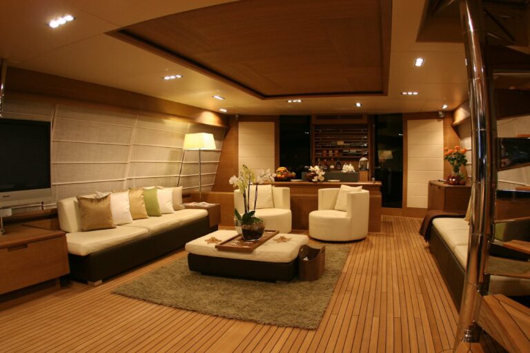The 31m Yacht LEONARDO