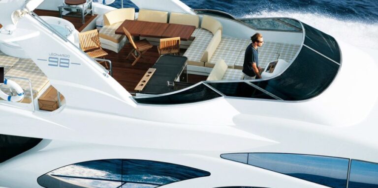 The 31m Yacht LEONARDO