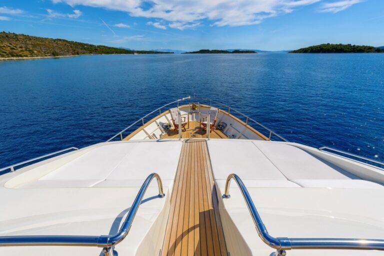 The 31m Yacht NOVELA