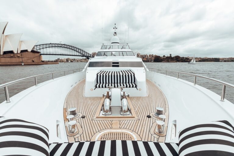 Bow seating area