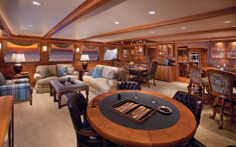 The 31m Yacht POLAR BEAR
