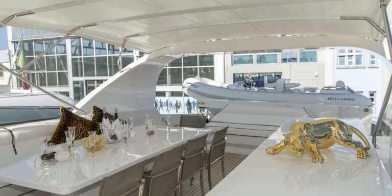The 31m Yacht SEA JAGUAR