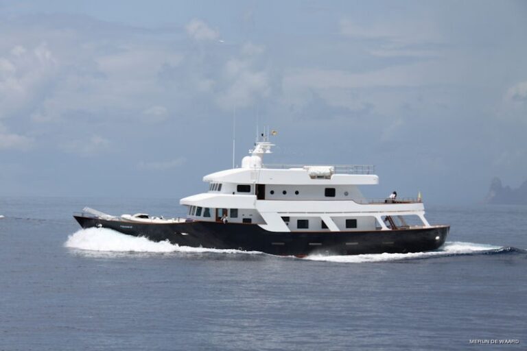 The 31m Yacht SEMAYA