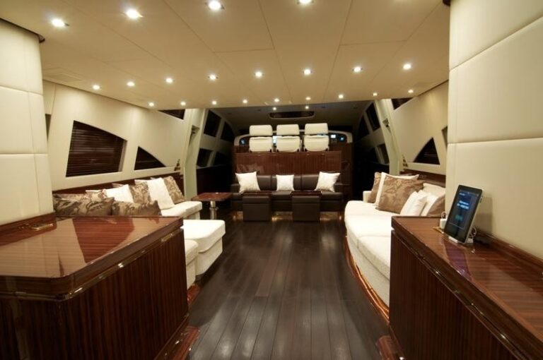 The 31m Yacht WHITE PEARL