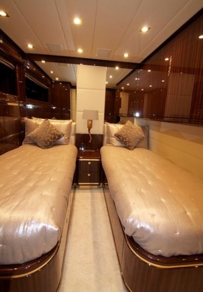 The 31m Yacht WHITE PEARL
