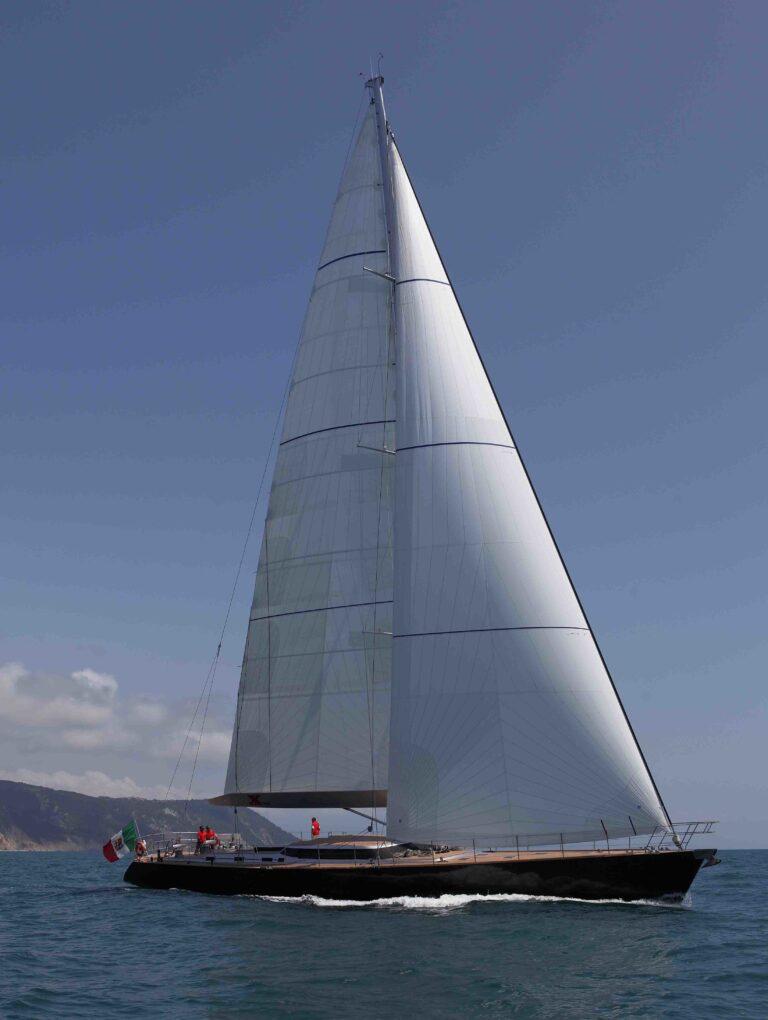 The 31m Yacht XNOI