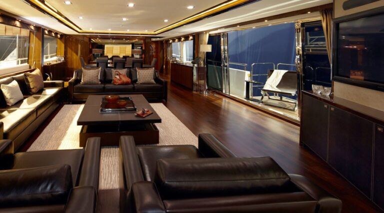 The 32m Yacht ANTHEYA II