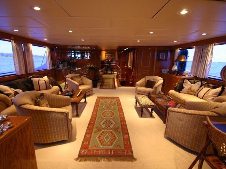 The 32m Yacht ASKARI