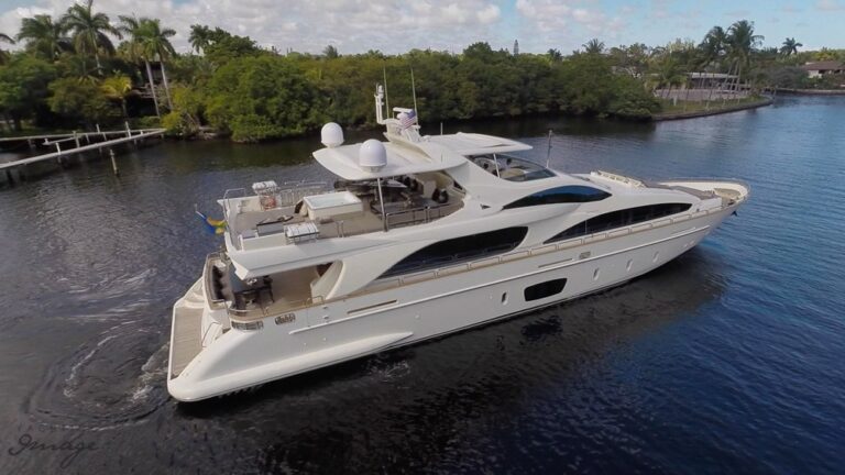 AZIMUT YCG 120'