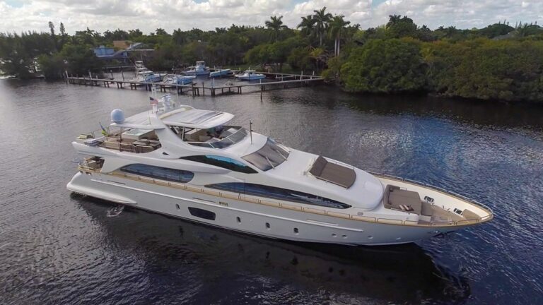AZIMUT YCG 120'