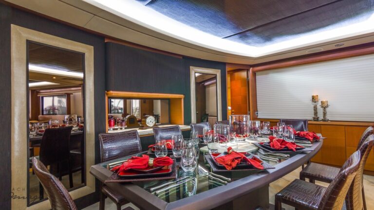 AZIMUT YCG 120'