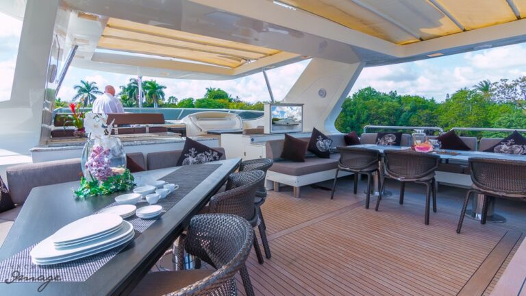 AZIMUT YCG 120'