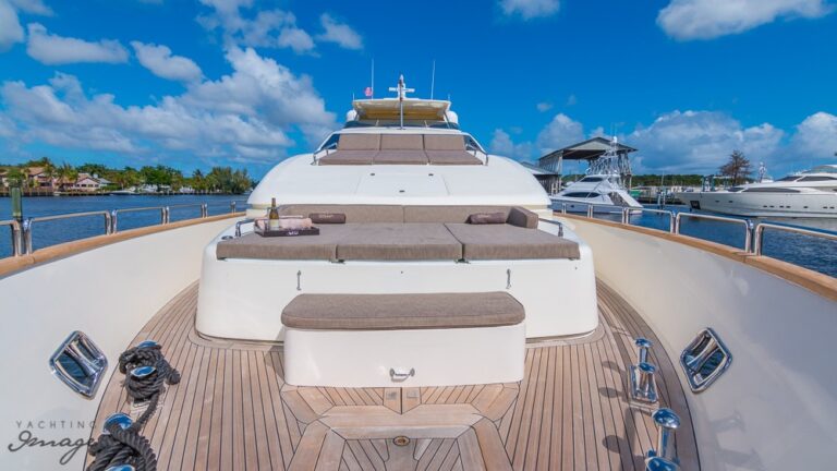 AZIMUT YCG 120'