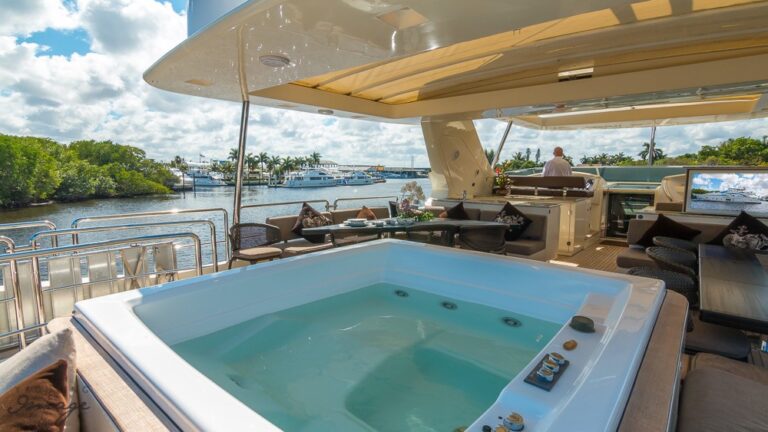 AZIMUT YCG 120'
