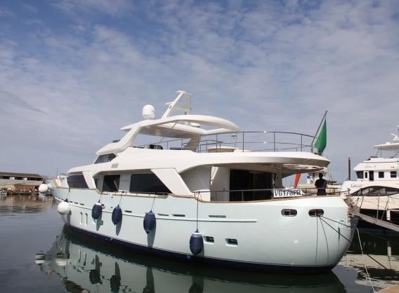 The 32m Yacht BLUE BERRY
